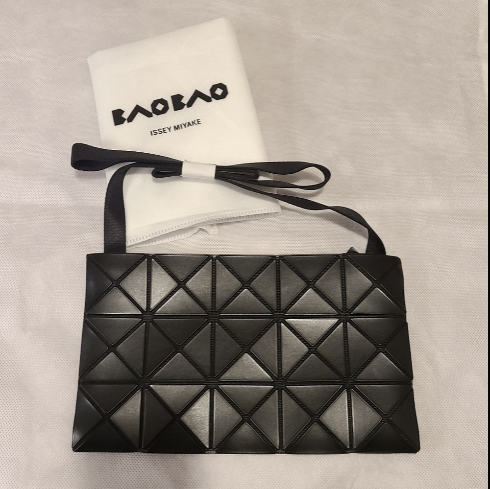 Bao Bao Issey Miyake Lucent Matte Crossbody